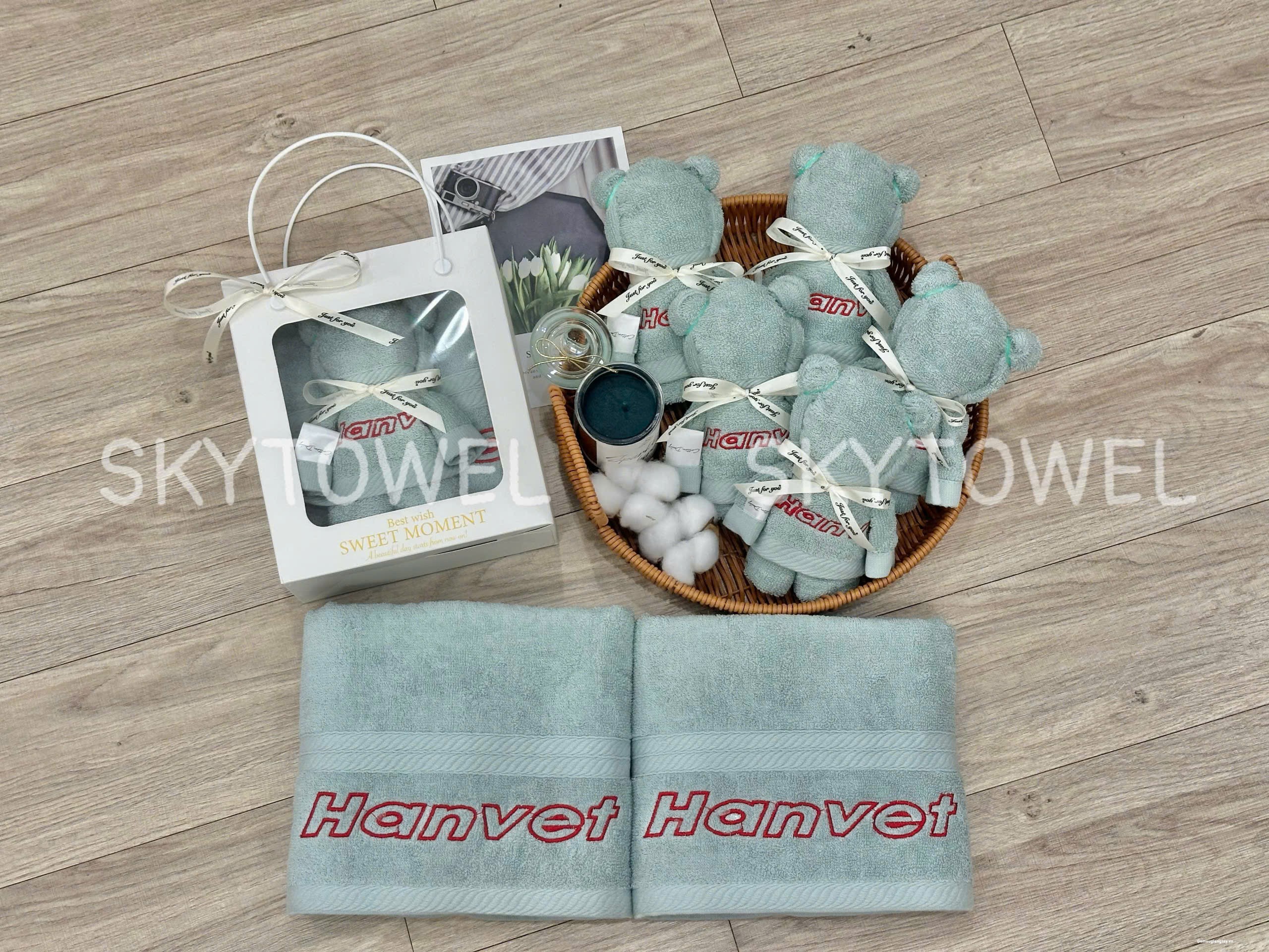 BỘ KHĂN QUÀ TẶNG 8/3 QUỐC TẾ PHỤ NỮ - THÊU LOGO THEO YÊU CẦU