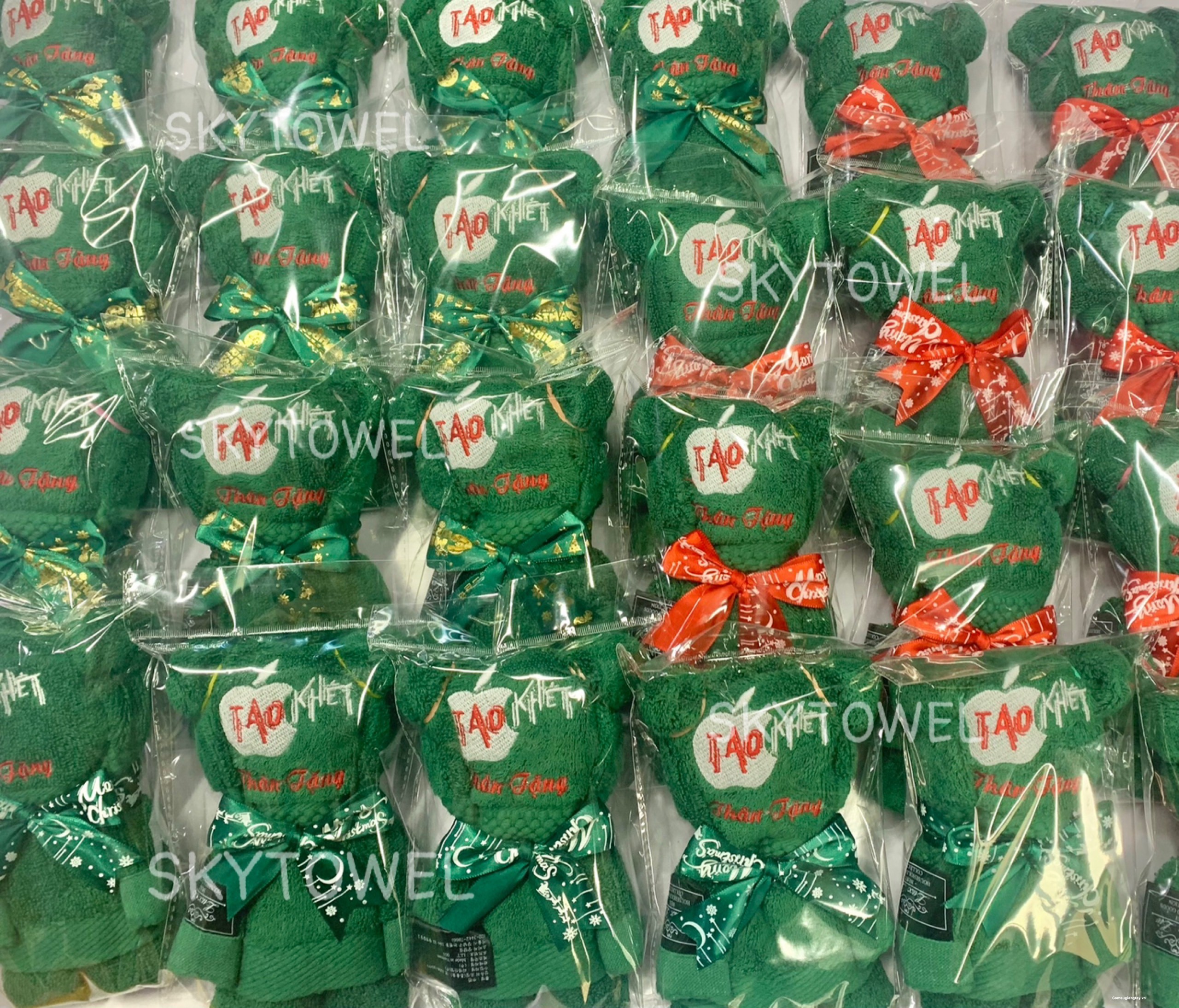 KHĂN MẶT GẤP HÌNH GẤU ĐÁNG YÊU THÊU LOGO THEO YÊU CẦU - QUÀ TẶNG GIÁNG SINH