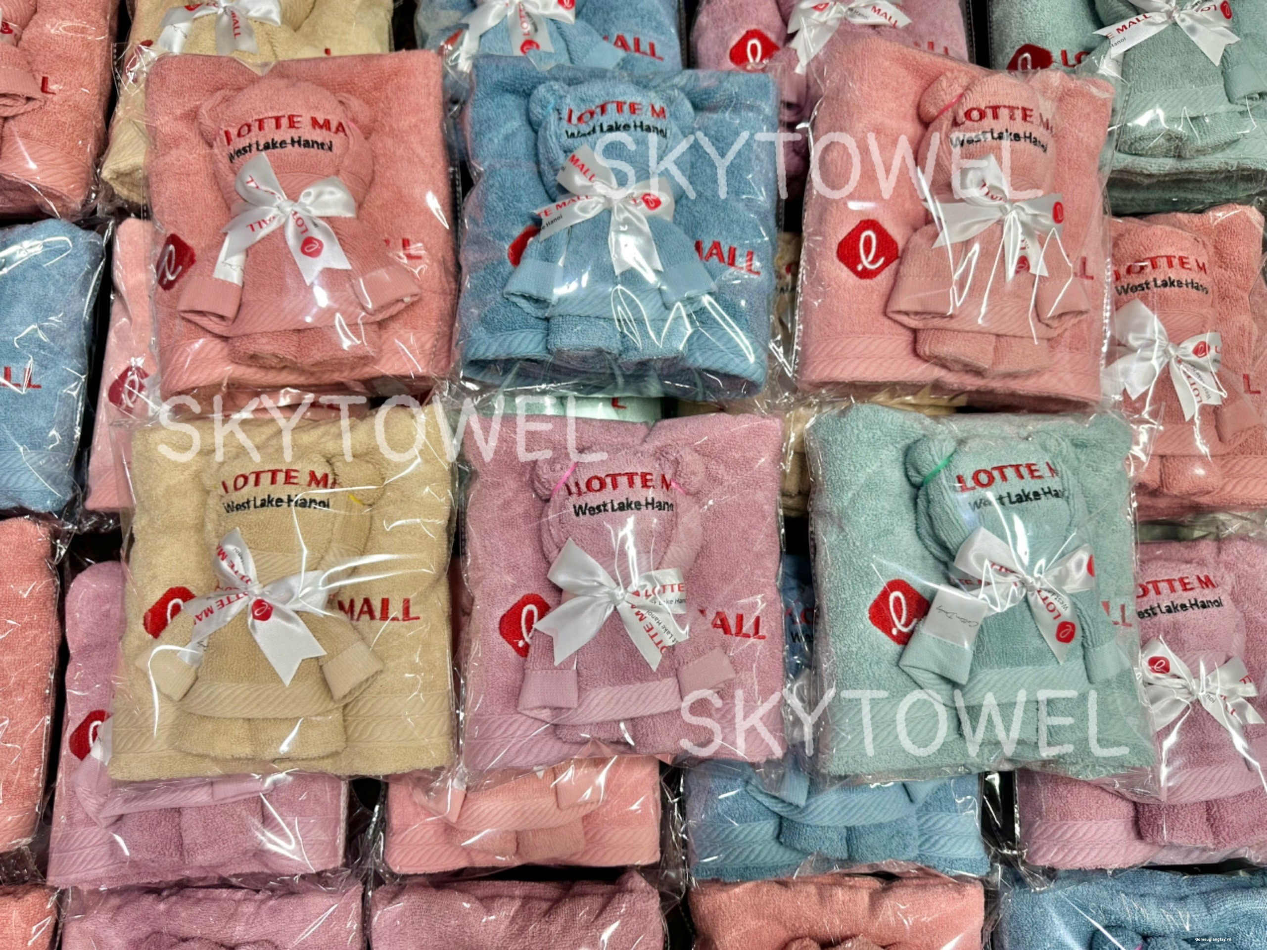 BỘ 2 KHĂN THÊU QUÀ TẶNG DOANH NGHIỆP - QUÀ TẶNG NĂM MỚI DÀNH CHO CBNV 