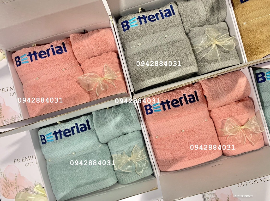 BỘ 3 KHĂN QUÀ TẶNG THÊU LOGO DOANH NGHIỆP NHÂN DỊP NGÀY PHỤ NỮ VIỆT NĂM 20/10